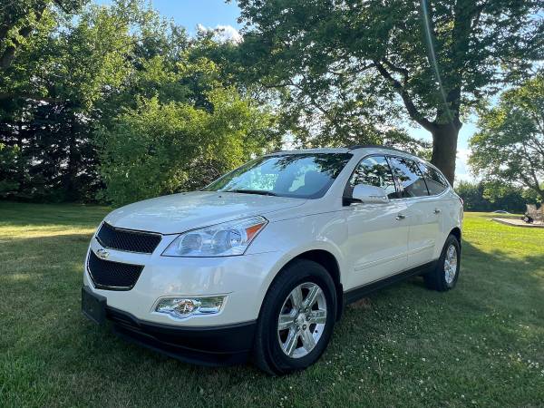 2011 Chevrolet Traverse LS All-wheel Drive Automatic — photo 5