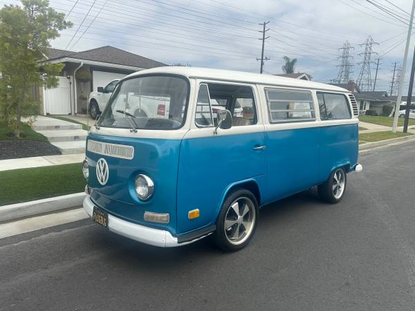 1972 Volkswagen Bus — photo 3