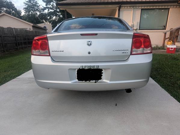 2010 Dodge Charger Base — photo 8