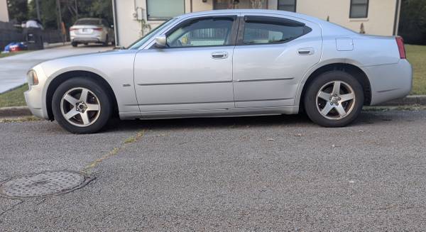 2010 Dodge Charger Base — photo 4