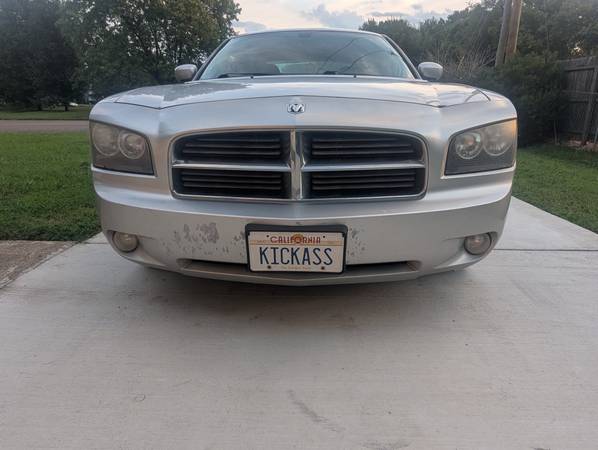 2010 Dodge Charger Base — photo 2