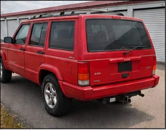 1997 Jeep Cherokee SE 2dr SUV — photo 2