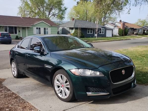 2017 Jaguar XF 35t Premium — photo 1