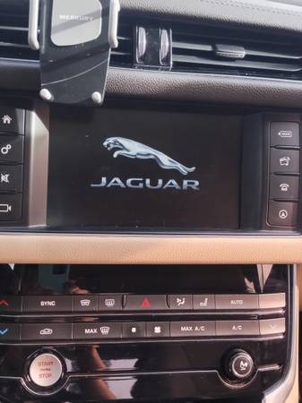 2017 Jaguar XF 35t Premium — photo 5