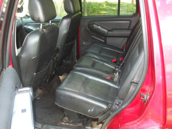 2007 Mercury Mountaineer Base 4x2 Automatic — photo 4