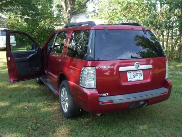2007 Mercury Mountaineer Base 4x2 Automatic — photo 3