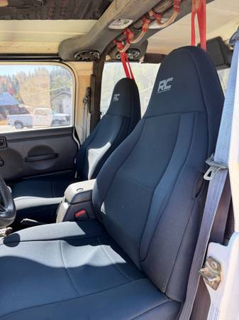 2000 Jeep Wrangler SE 2dr 4x4 Manual — photo 10