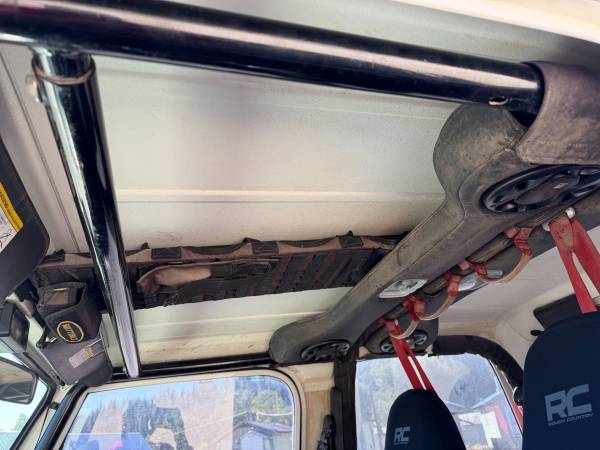 2000 Jeep Wrangler SE 2dr 4x4 Manual — photo 11