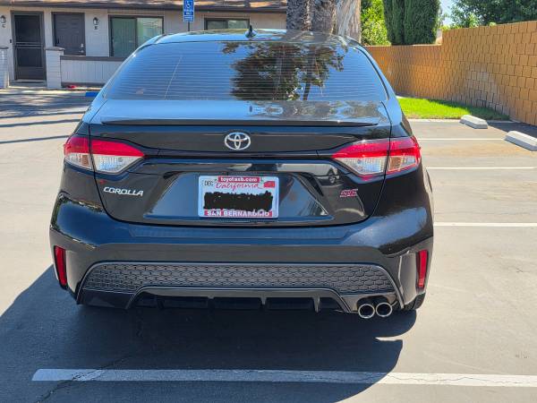 2020 Toyota Corolla SE 4dr Sedan Manual — photo 3