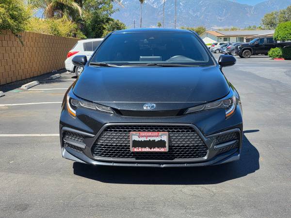 2020 Toyota Corolla SE 4dr Sedan Manual — photo 2