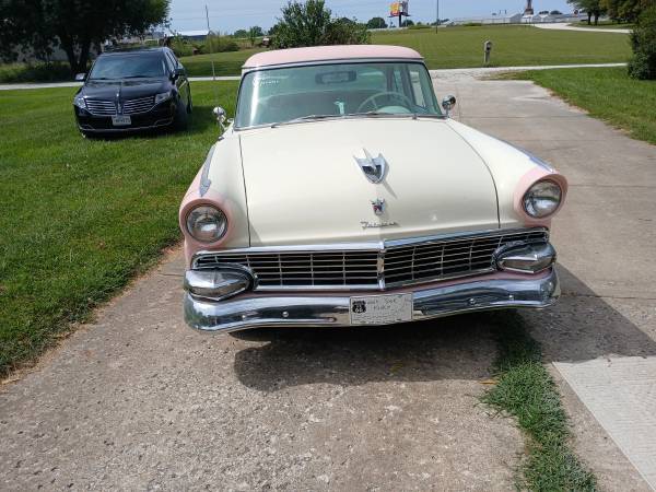 1956 Ford Fairlane Doors — photo 4