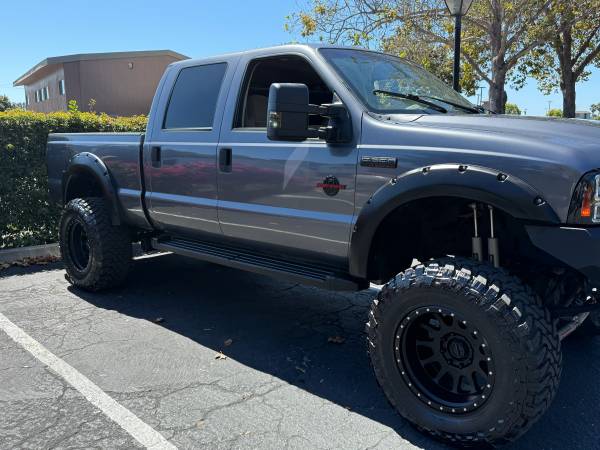 2004 Ford E 350 Super Duty XL Wagon Automatic — photo 2