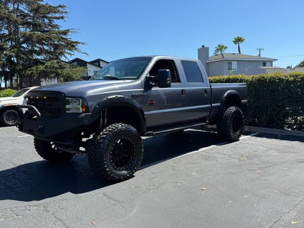 2004 Ford E 350 Super Duty XL Wagon Automatic — photo 3