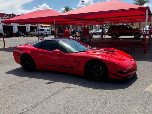 2001 Chevrolet Corvette Base — photo 1