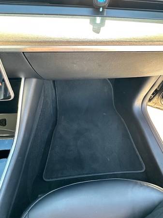 2018 Tesla Model 3 Mid Range 4dr Rear-wheel Drive Sedan Automatic — photo 12