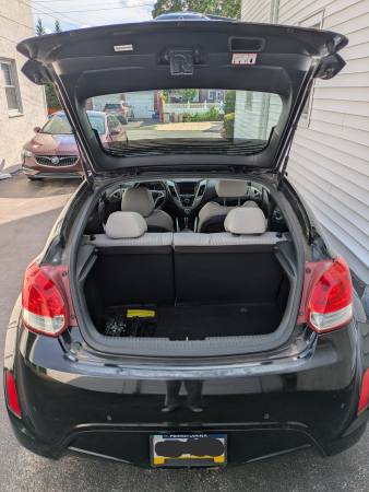 2013 Hyundai Veloster Base 3dr Hatchback Automatic — photo 9