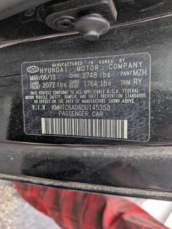 2013 Hyundai Veloster Base 3dr Hatchback Automatic — photo 5