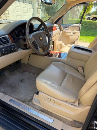 2013 Chevrolet Avalanche LS 4x2 Automatic — photo 7