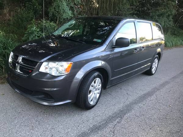 2017 Dodge Grand Caravan SE — photo 2