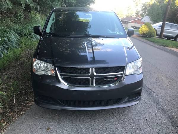 2017 Dodge Grand Caravan SE — photo 6