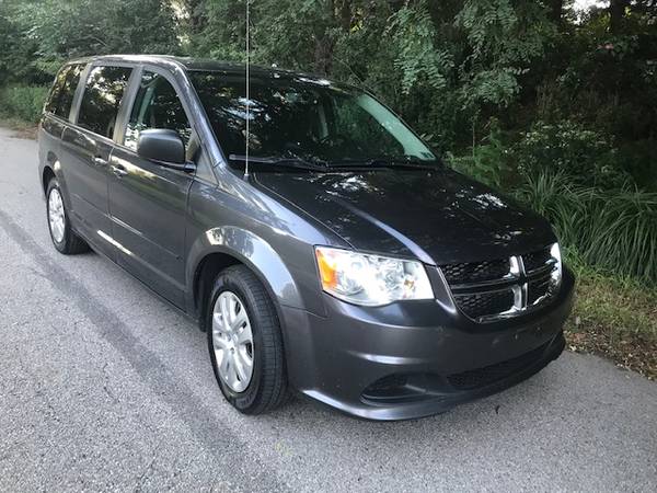 2017 Dodge Grand Caravan SE — photo 1