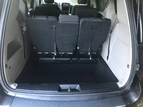 2017 Dodge Grand Caravan SE — photo 11