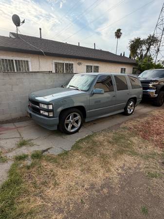 2000 Chevrolet Tahoe Limited 4dr 4x2 Automatic — photo 1
