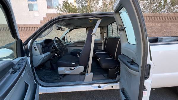 2005 Ford F 250 XL 4x4 SD Super Cab 142 in. WB Manual — photo 12