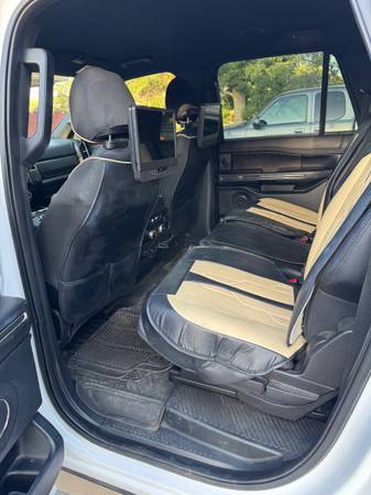 2021 Ford Expedition Limited — photo 7