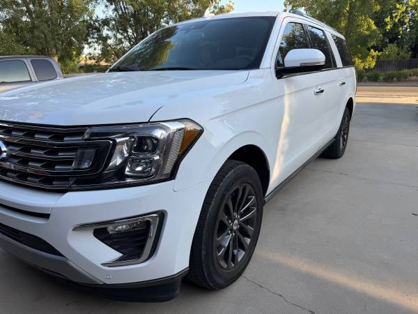 2021 Ford Expedition Limited — photo 2