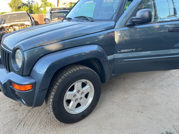 2002 Jeep Liberty Limited Edition 4dr 4x4 Automatic — photo 1