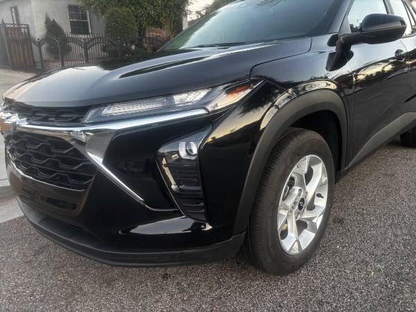 2026 Chevrolet Trax 4dr LS Front Wheel Drive Automatic — photo 4