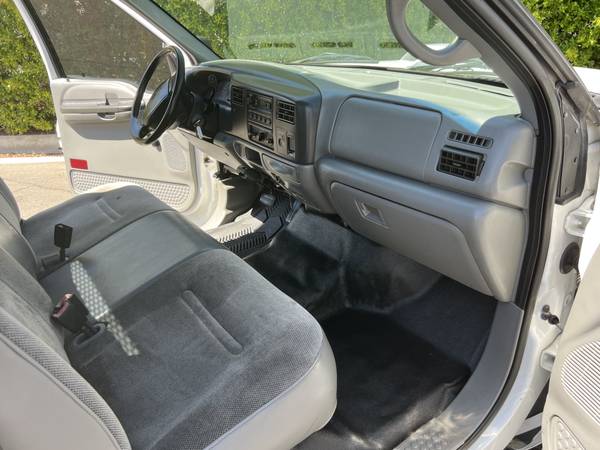 2002 Ford F-350 XL — photo 11