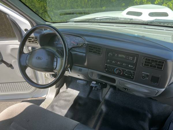 2002 Ford F-350 XL — photo 10