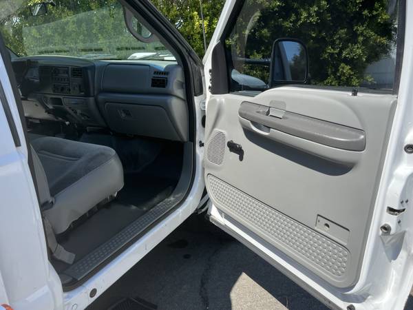 2002 Ford F-350 XL — photo 12