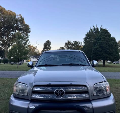 2005 Toyota Tundra SR5 V8 4dr 4x2 Access Cab Stepside 6 ft. box Automatic — photo 1