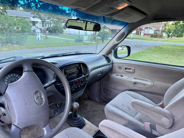 2005 Toyota Tundra SR5 V8 4dr 4x2 Access Cab Stepside 6 ft. box Automatic — photo 4