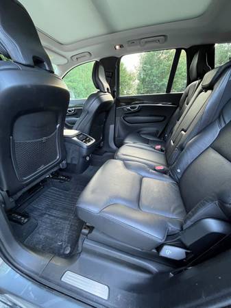 2019 Volvo Xc90 T5 Momentum — photo 4