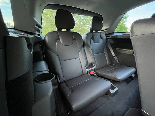 2019 Volvo Xc90 T5 Momentum — photo 3