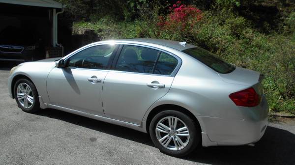2011 Infiniti G25 Base — photo 3