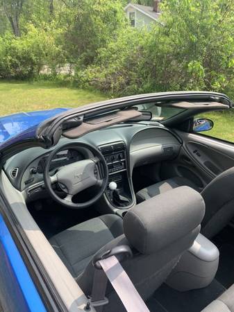 2000 Ford Mustang GT 2dr Coupe Manual — photo 5