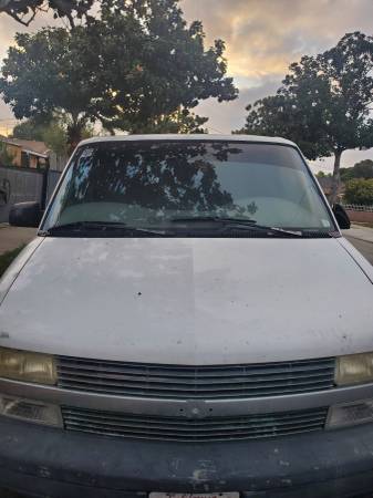 2005 Chevrolet Astro Base — photo 2