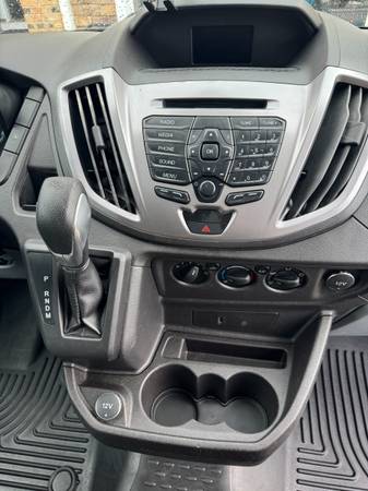 2017 Ford Transit-350 Wagon — photo 8