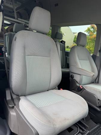 2017 Ford Transit-350 Wagon — photo 11