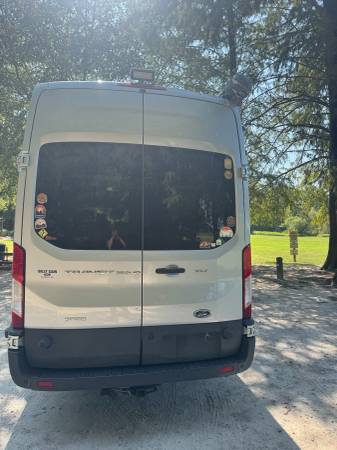2017 Ford Transit-350 Wagon — photo 3