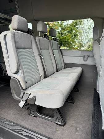 2017 Ford Transit-350 Wagon — photo 12