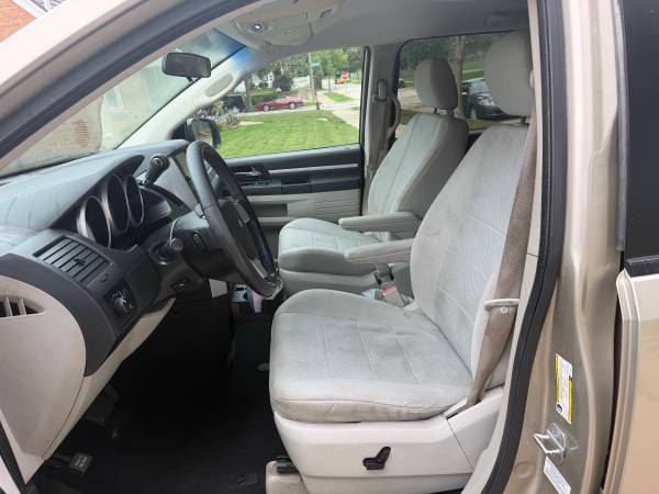 2009 Dodge Grand Caravan SXT Front-wheel Drive Passenger Van Automatic — photo 6