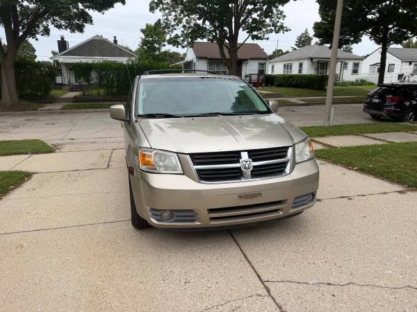 2009 Dodge Grand Caravan SXT Front-wheel Drive Passenger Van Automatic — photo 3