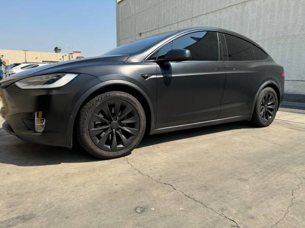 2019 Tesla Model X Base — photo 4