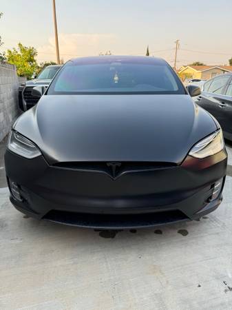2019 Tesla Model X Base — photo 1